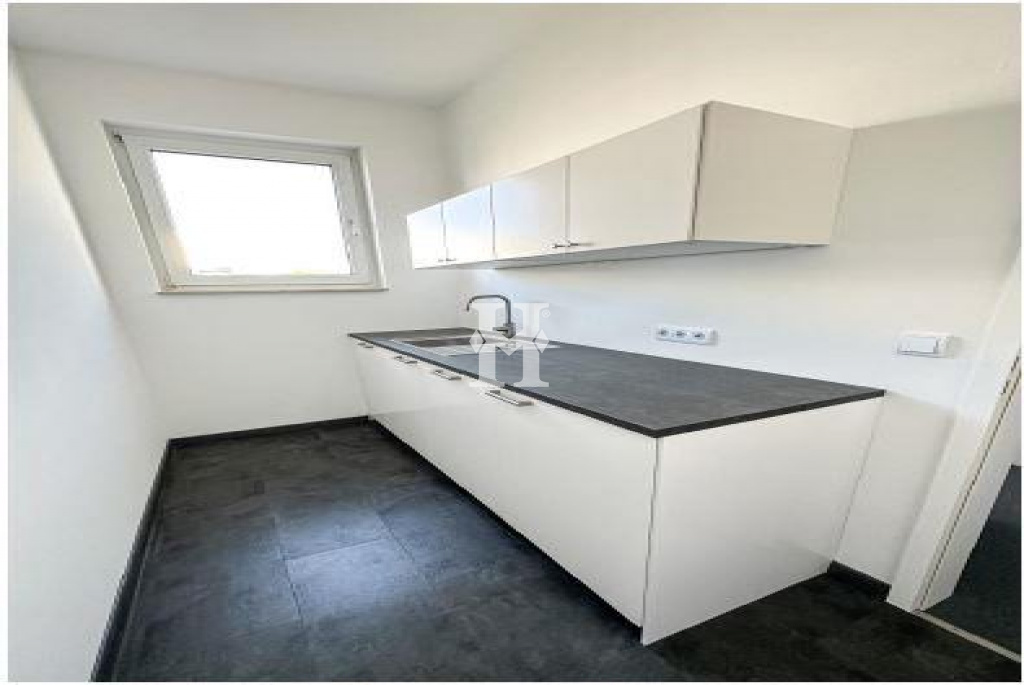 Eschborn 65760, Hessen, ,Büro Umland,Miete,Industriestraße,11598