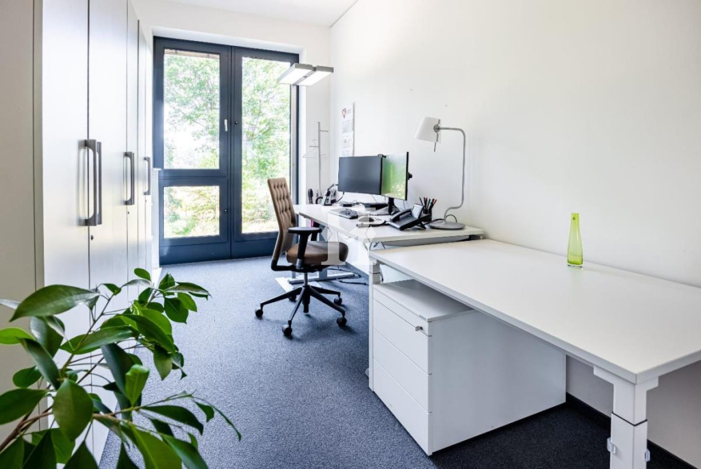 Frankfurt 60549, Hessen, ,Büro Frankfurt,Miete,12857