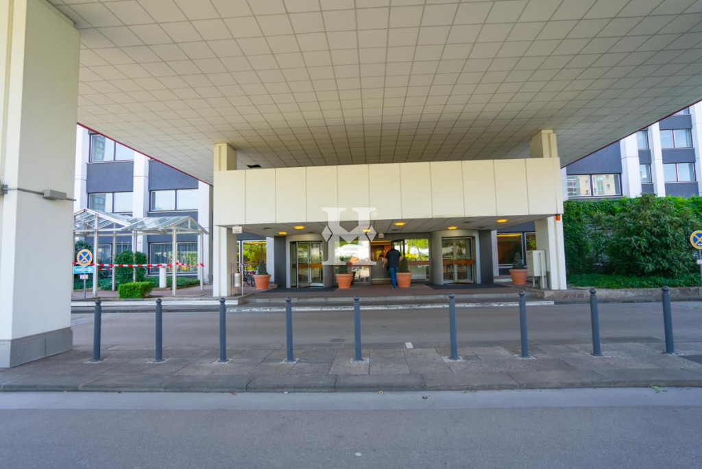 Frankfurt 60528, Hessen, ,Büro Frankfurt,Miete,14666