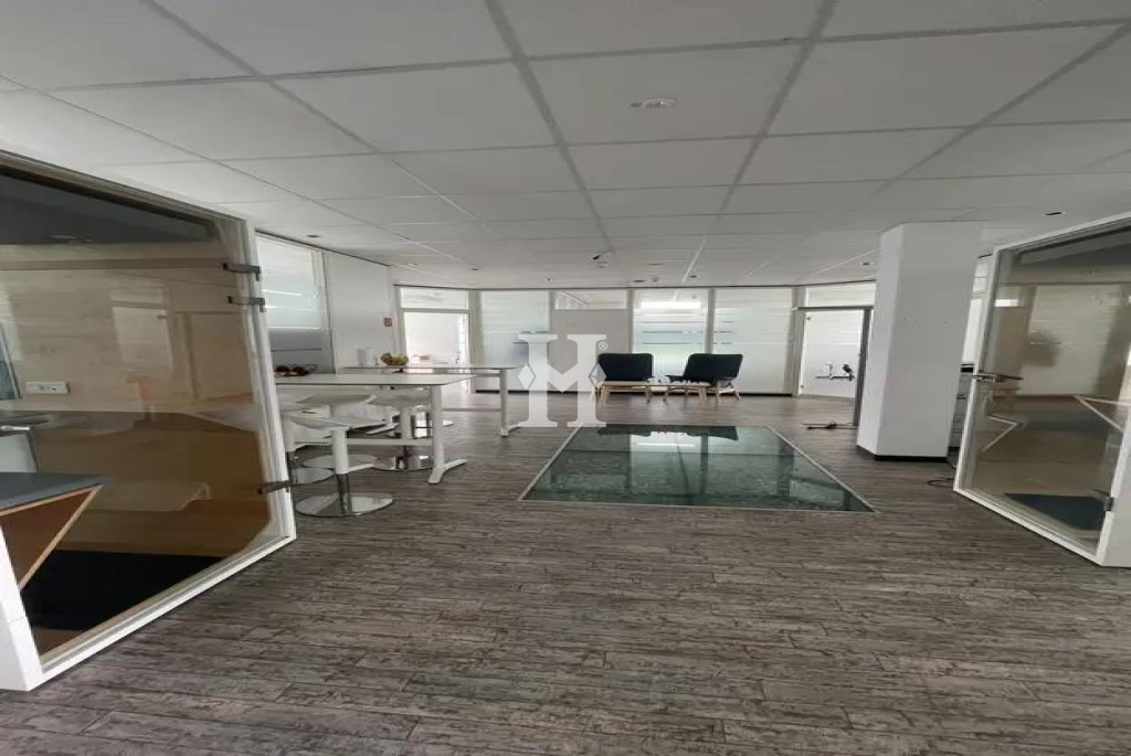 Freiburg 79111, Baden-Württemberg, ,Büro Umland,Miete,15303