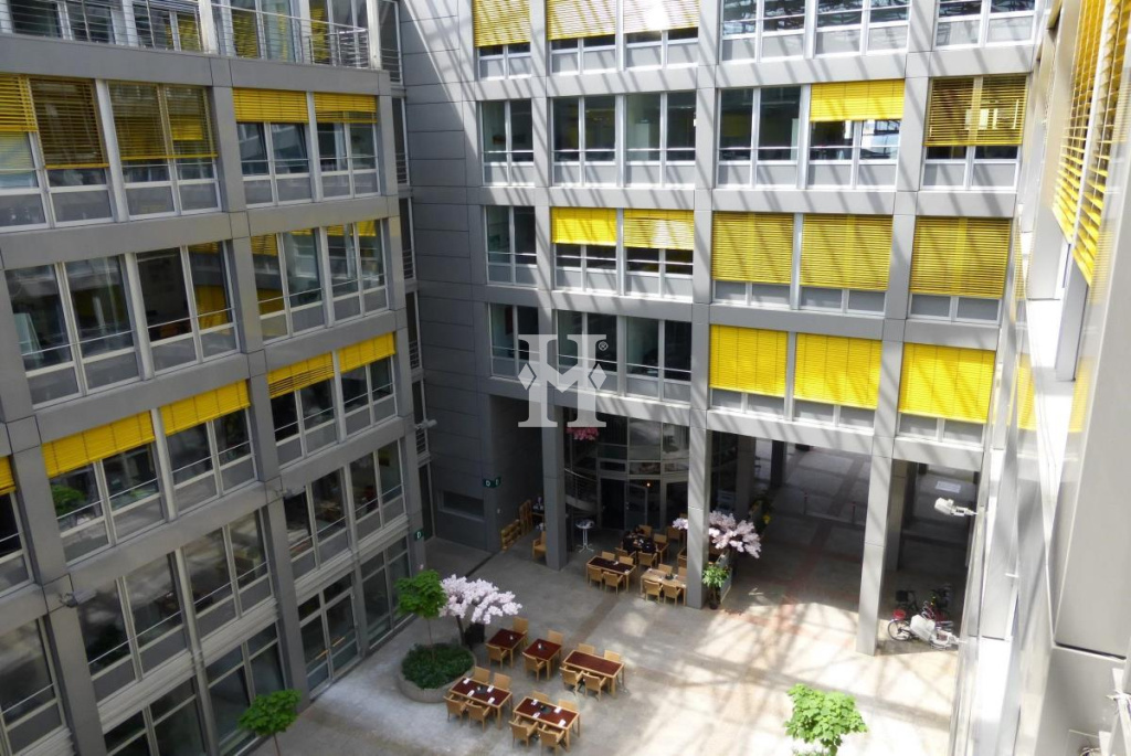 Stuttgart 70178, Baden-Württemberg, ,Büro Umland,Miete,15545