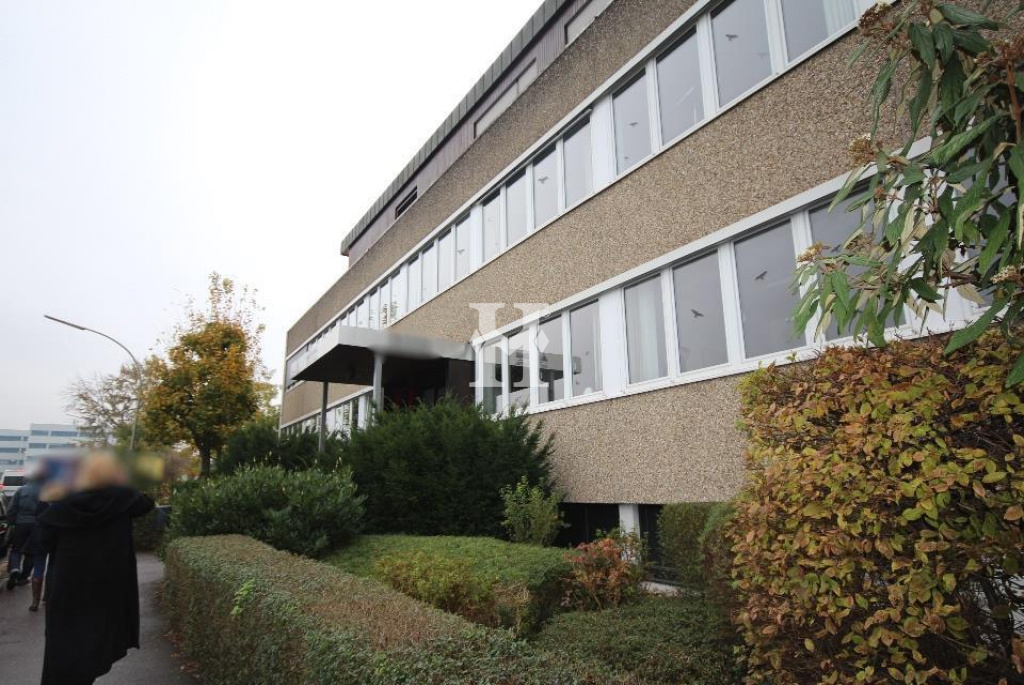 Korntal-Münchigen 70825, Baden-Württemberg, ,Büro Umland,Miete,Kornwestheimer Straße,9589